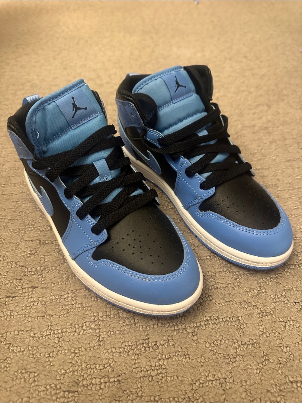 Nike Kids High-Top Sneakers in University Blue and Black